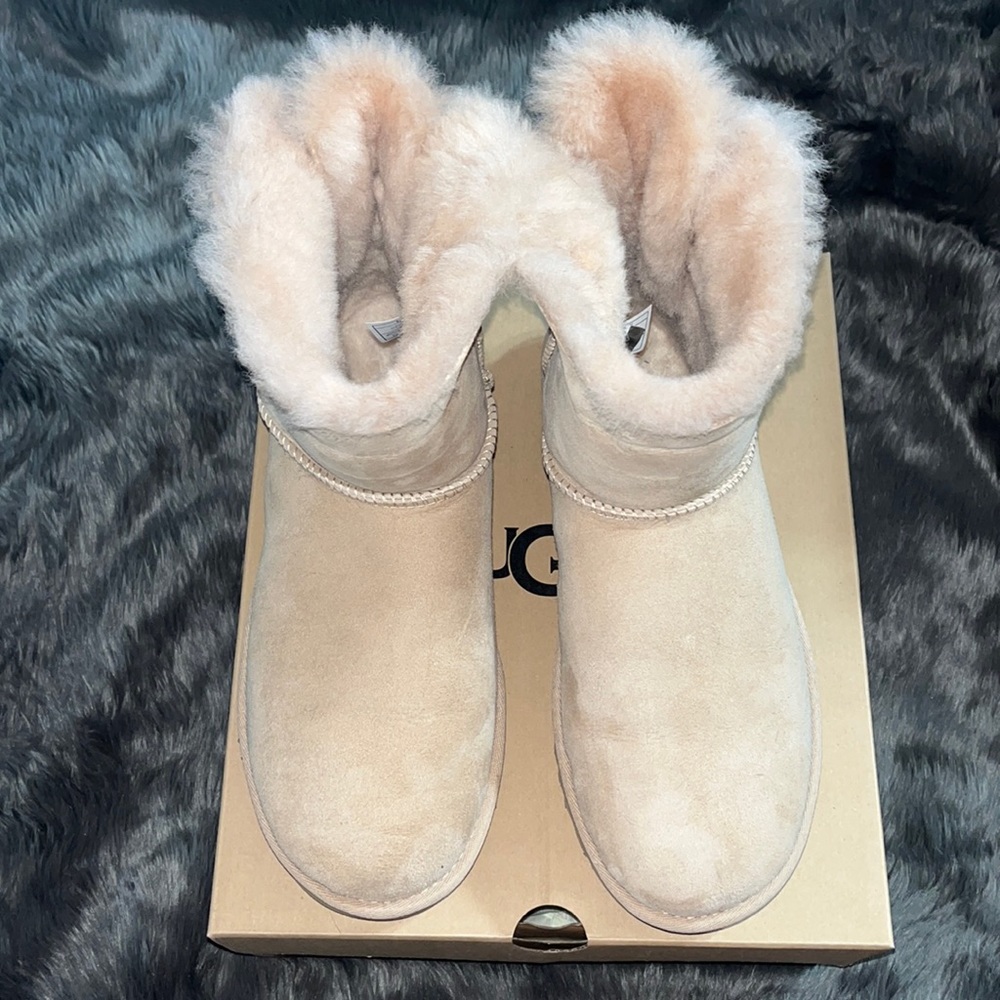 UGG mini Bailey bow ll velvet bow ribbon